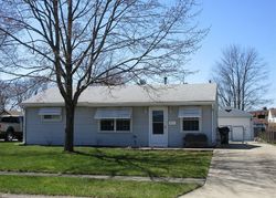 Pre-foreclosure in  IRONWOOD CT Elyria, OH 44035