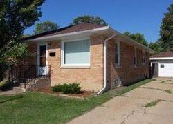 Pre-foreclosure in  INDIANA ST Waukegan, IL 60085