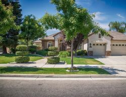 Pre-foreclosure in  ASHBOURNE DR Bakersfield, CA 93312