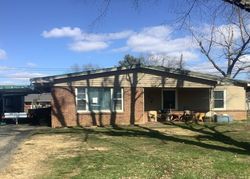 Pre-foreclosure in  MARYWOOD DR Henderson, KY 42420
