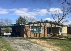 Pre-foreclosure in  MARYWOOD DR Henderson, KY 42420