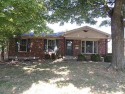  Albion Dr, Louisville KY