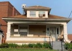 Pre-foreclosure in  S 39TH ST Louisville, KY 40212