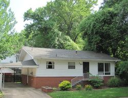 Pre-foreclosure Listing in W PECAN ST CARBONDALE, IL 62901