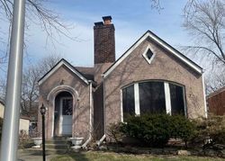 Pre-foreclosure in  S CLARK ST Riverdale, IL 60827