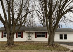 Pre-foreclosure Listing in N 3RD ST WITT, IL 62094