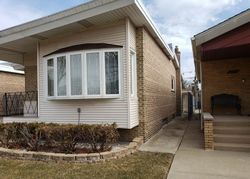 Pre-foreclosure in  S OGLESBY AVE Chicago, IL 60617