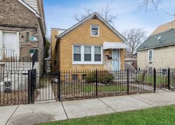 Pre-foreclosure in  S SAINT LAWRENCE AVE Chicago, IL 60637