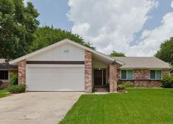 Pre-foreclosure Listing in HIBISCUS LN FRIENDSWOOD, TX 77546