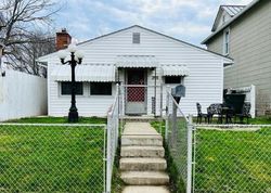 Pre-foreclosure in  S PRINCETON AVE Columbus, OH 43223