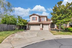 Pre-foreclosure in  DAMIAN CT Elk Grove, CA 95624