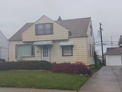 Pre-foreclosure in  NORTHWOOD AVE Maple Heights, OH 44137