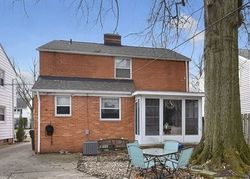 Pre-foreclosure in  FAIROAKS RD Cleveland, OH 44121