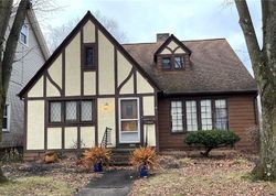 Pre-foreclosure in  S TAYLOR RD Cleveland, OH 44118