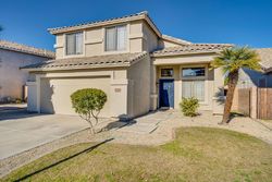 Pre-foreclosure in  W HOLLYHOCK DR Avondale, AZ 85392