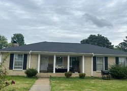 Pre-foreclosure in  42ND AVE Tuscaloosa, AL 35401