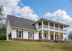 Pre-foreclosure in  HONEYSUCKLE LN Tuscaloosa, AL 35405