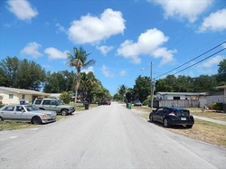 Pre-foreclosure in  NE 175TH ST Miami, FL 33162