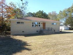 Pre-foreclosure in  RACE TRACK RD New Hope, AL 35760
