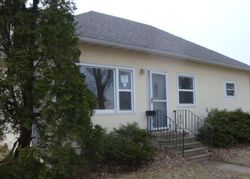 Pre-foreclosure Listing in W 4TH ST WINONA, MN 55987
