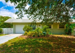 Pre-foreclosure in  SE DIXIE HWY Stuart, FL 34994