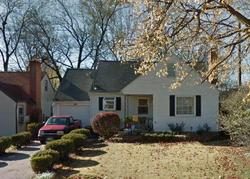 Pre-foreclosure in  KENSINGTON DR Dayton, OH 45406