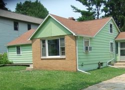Pre-foreclosure in  2ND ST Baraboo, WI 53913