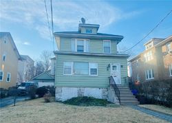 Pre-foreclosure in  S 6TH AVE Mount Vernon, NY 10550