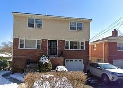 Pre-foreclosure in  EDGECLIFF TER Yonkers, NY 10705