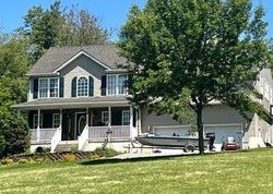 Pre-foreclosure in  GARRETT RD Hanover, PA 17331