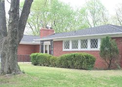 Pre-foreclosure in  WILLOW CREEK CT Belleville, IL 62223