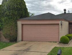 Pre-foreclosure in  CANASTA LN Houston, TX 77083