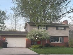  W Wackerly St, Midland MI