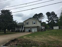 Pre-foreclosure in  PINE GROVE RD Madison, AL 35757