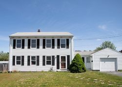 Pre-foreclosure in  RILEY AVE Somerset, MA 02726
