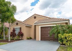 Pre-foreclosure in  SE 13TH ST Homestead, FL 33035