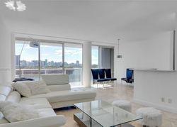 Pre-foreclosure in  BAY DR  Miami Beach, FL 33141