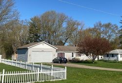 Pre-foreclosure in  AMELIA AVE Flushing, MI 48433