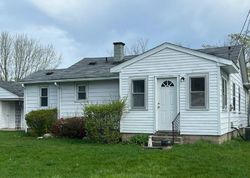 Pre-foreclosure in  DANA ST NW Comstock Park, MI 49321