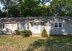 Pre-foreclosure Listing in SW 8TH ST BLUE SPRINGS, MO 64015