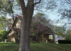 Pre-foreclosure in  LOVERS LN Saint Joseph, MO 64505