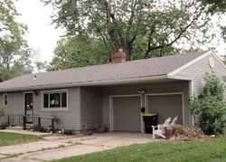 Pre-foreclosure in  E 44TH ST Kansas City, MO 64133