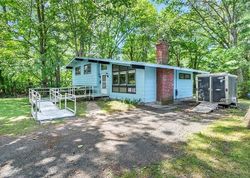 Pre-foreclosure in  FLORENCE AVE Wallingford, CT 06492