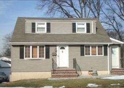 Pre-foreclosure Listing in ELM AVE FAIRVIEW, NJ 07022
