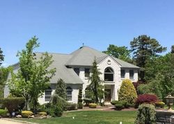 Pre-foreclosure in  TREE TOP CIR Freehold, NJ 07728