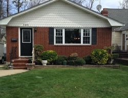 Pre-foreclosure in  WINDSOR PKWY Hempstead, NY 11550