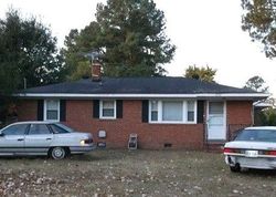 Pre-foreclosure in  WAYNE LN Fayetteville, NC 28304