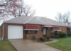 Pre-foreclosure in  WILLOW DR Euclid, OH 44132