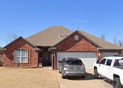 Pre-foreclosure in  S SILVER DR Mustang, OK 73064