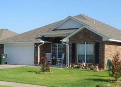 Pre-foreclosure in  CAVECREEK ST Norman, OK 73071